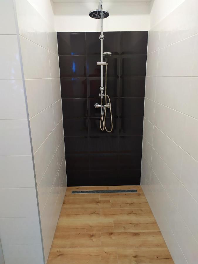 Apartman Till Galanta Dış mekan fotoğraf